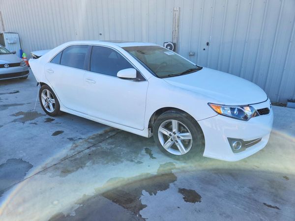 2013 TOYOTA CAMRY
