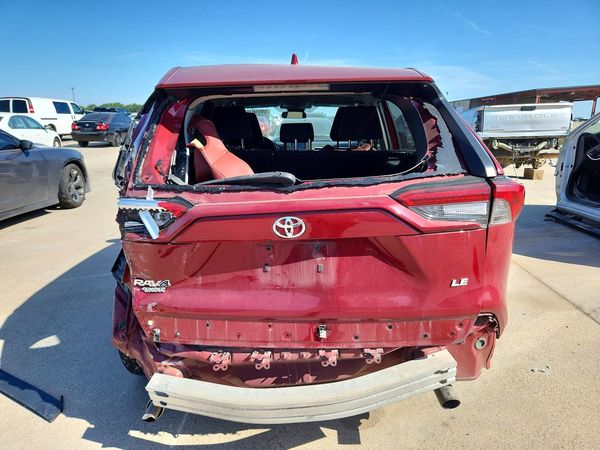 2022 TOYOTA RAV4 LE