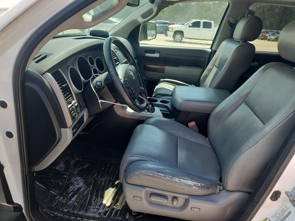 2012 TOYOTA TUNDRA Limited