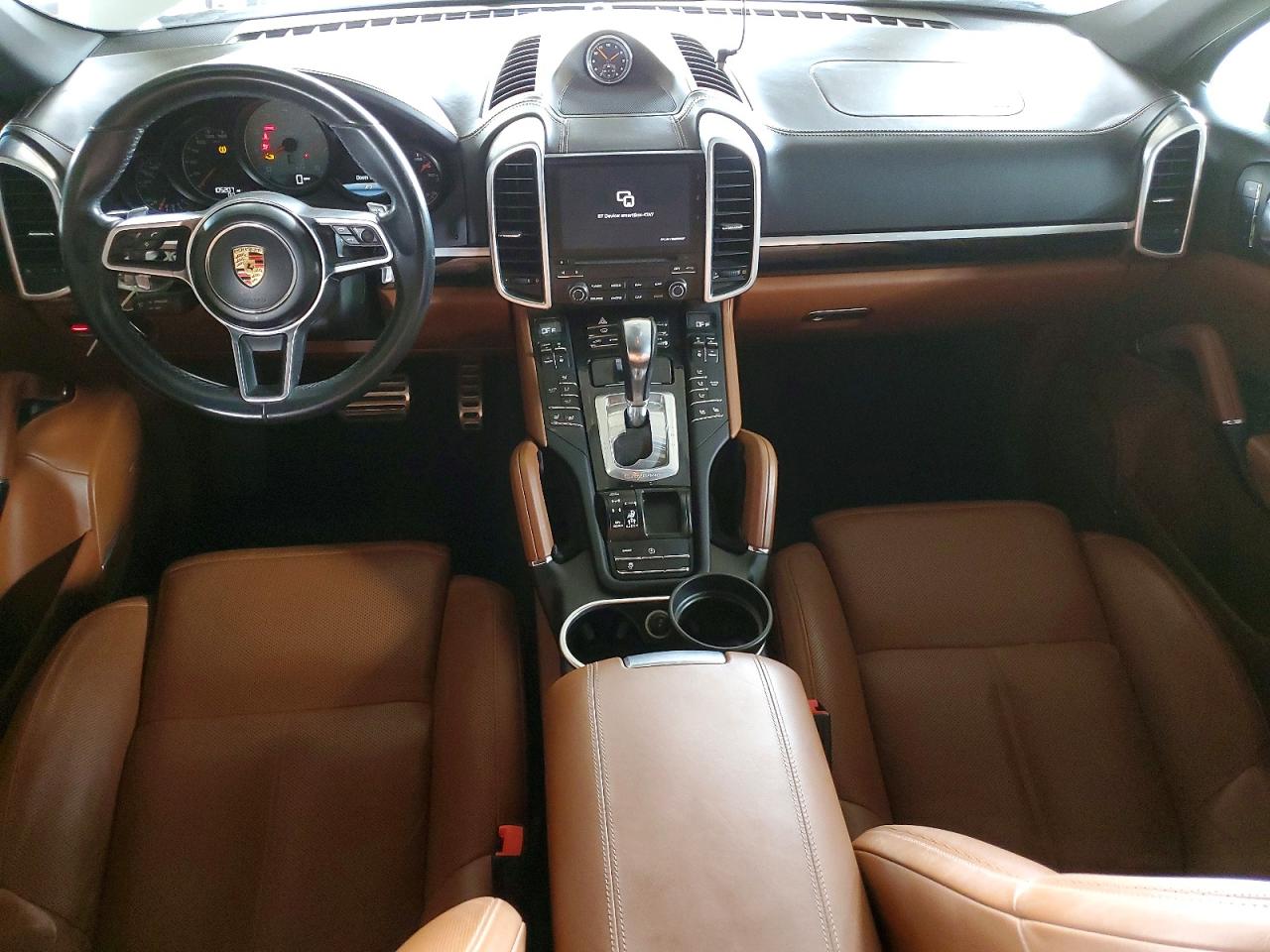 2017 PORSCHE CAYENNE