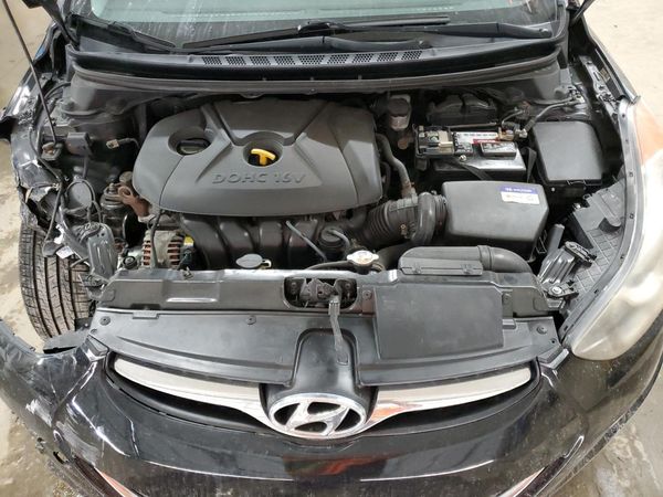 2013 HYUNDAI ELANTRA