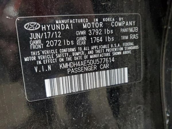 2013 HYUNDAI ELANTRA