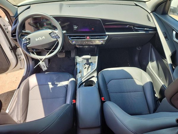 2023 KIA NIRO EX