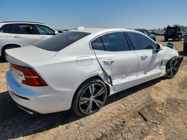 2022 VOLVO S60 Inscription