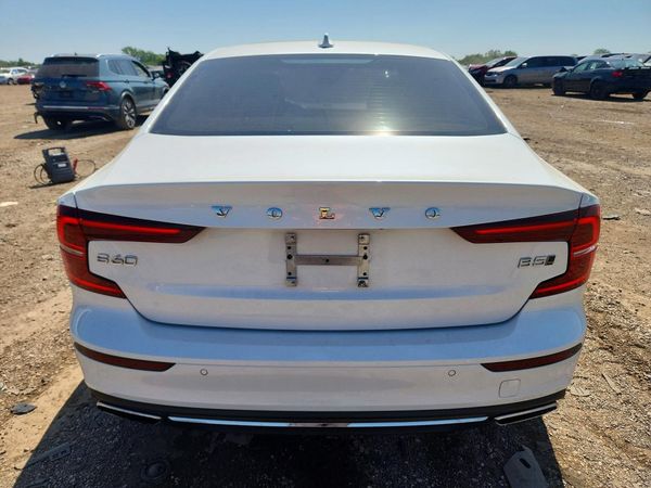 2022 VOLVO S60 Inscription
