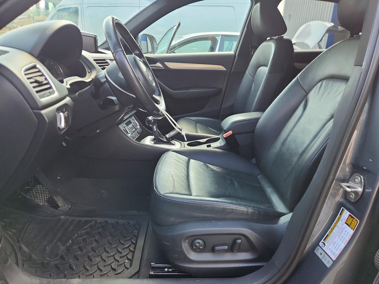 2015 AUDI Q3 quattro Premium Plus