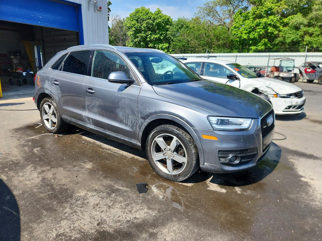 2015 AUDI Q3 quattro Premium Plus