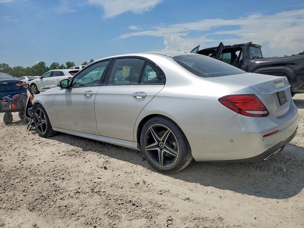 2018 MERCEDES-BENZ E E300