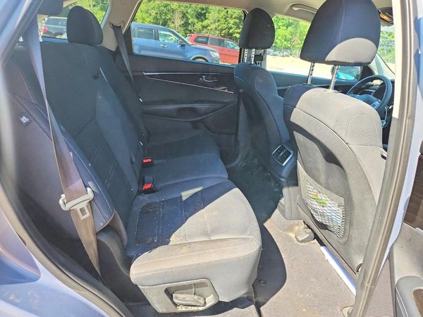 2020 KIA SORENTO L, LX, S