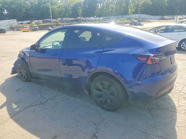 2025 TESLA MODEL Y