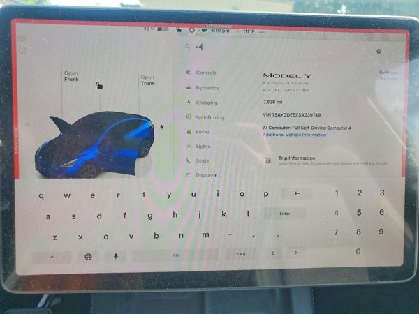 2025 TESLA MODEL Y