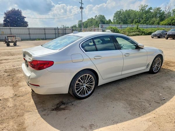 2020 BMW 530 xDrive