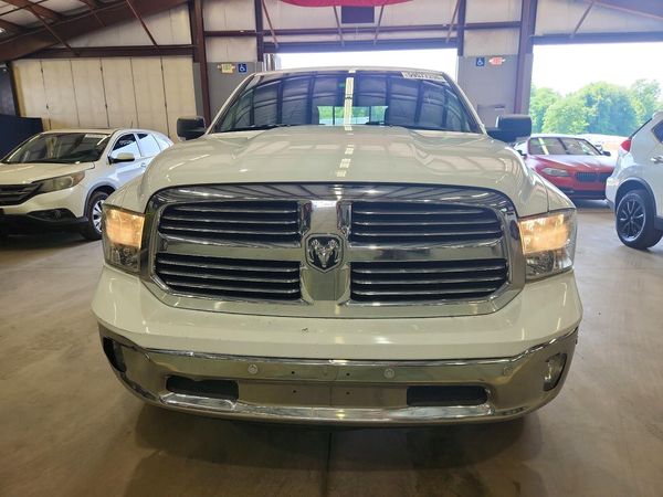 2019 RAM 1500 CLASSIC SLT