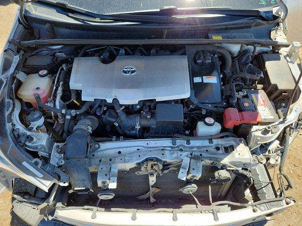 2016 TOYOTA PRIUS