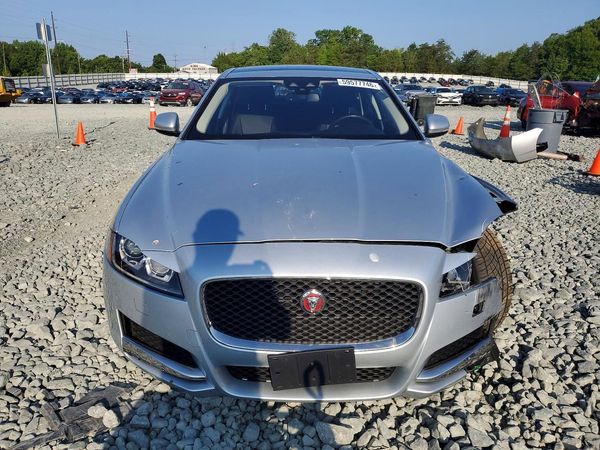 2017 JAGUAR XF Premium