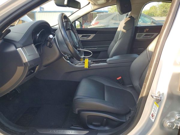 2017 JAGUAR XF Premium
