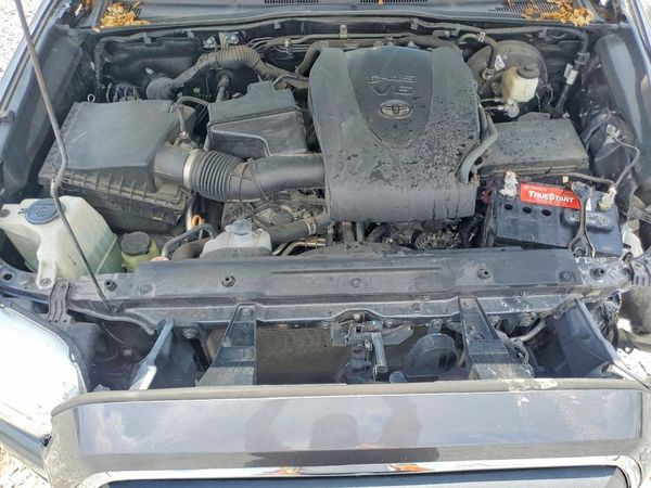 2020 TOYOTA TACOMA SR5
