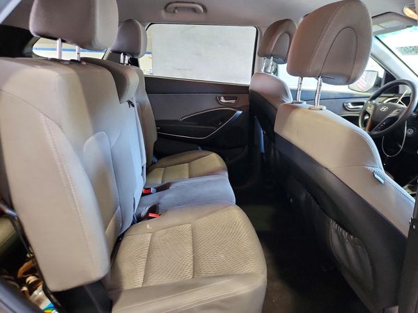 2018 HYUNDAI SANTA FE SE Base