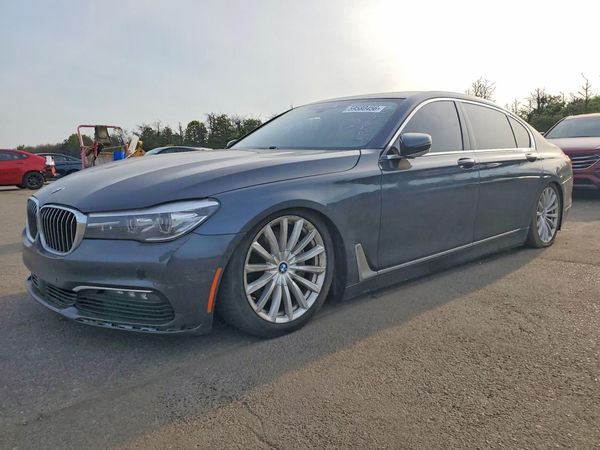 2016 BMW 740