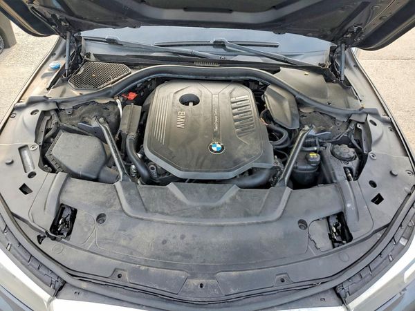 2016 BMW 740