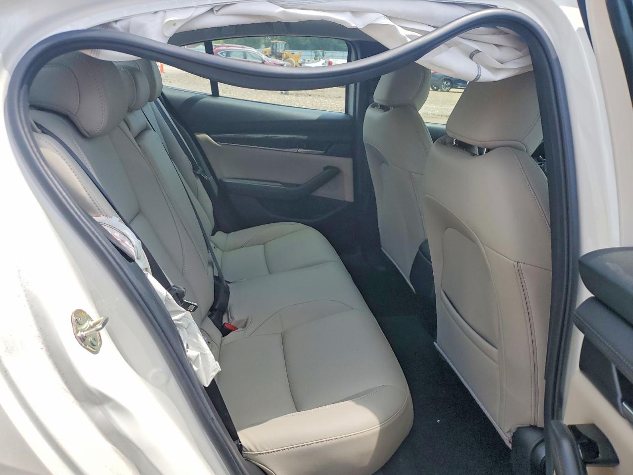 2025 MAZDA 3 Preferred Package