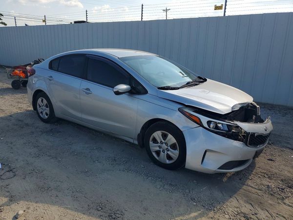 2017 KIA FORTE LX Base