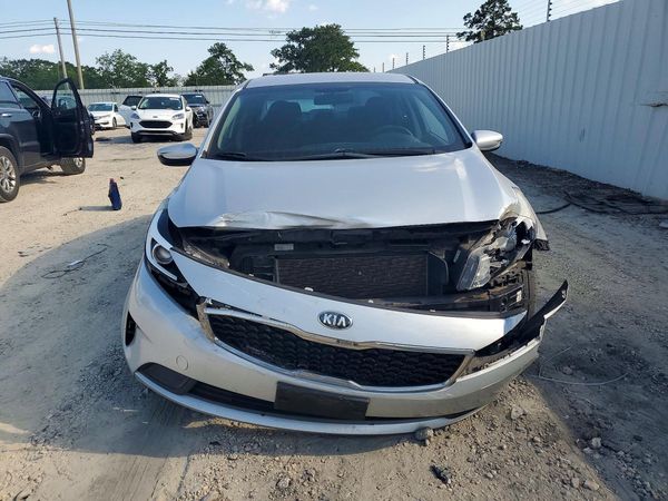 2017 KIA FORTE LX Base