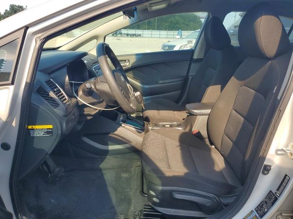 2017 KIA FORTE LX Base