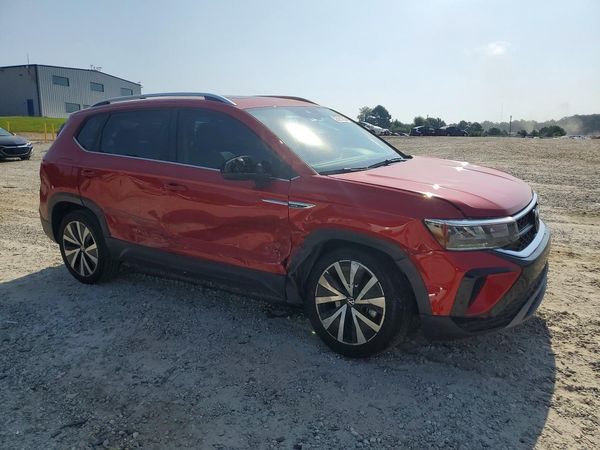 2024 VOLKSWAGEN TAOS