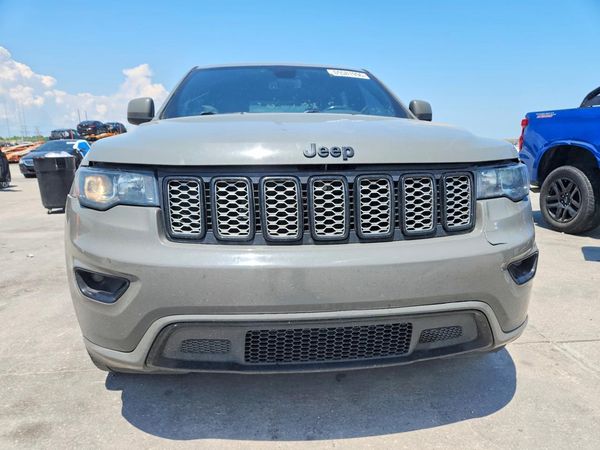 2020 JEEP GRAND CHEROKEE Laredo