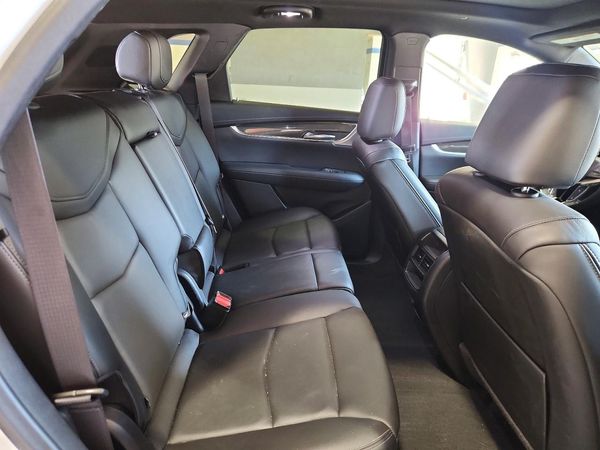 2021 CADILLAC XT5 Sport