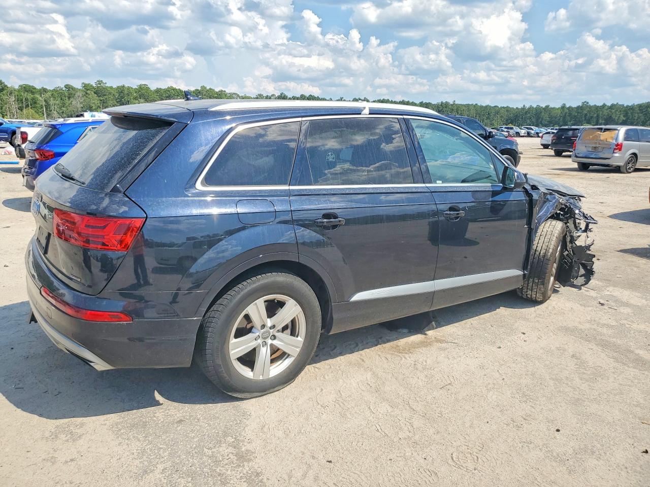 2017 AUDI Q7 quattro Premium Plus