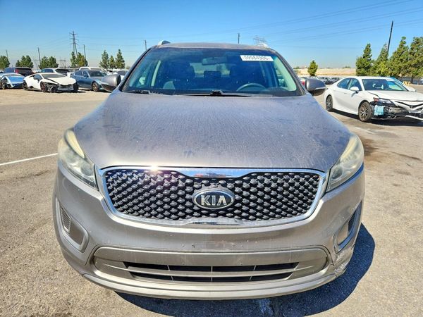 2017 KIA SORENTO L, LX