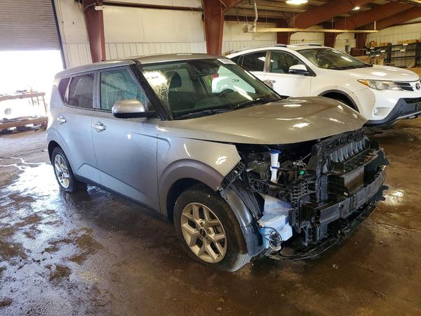 2025 KIA SOUL LX, S — Passenger 3/4