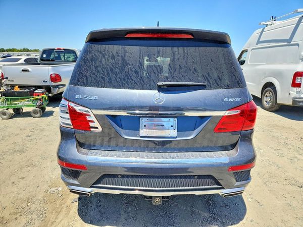 2015 MERCEDES-BENZ GL GL550 4MATIC