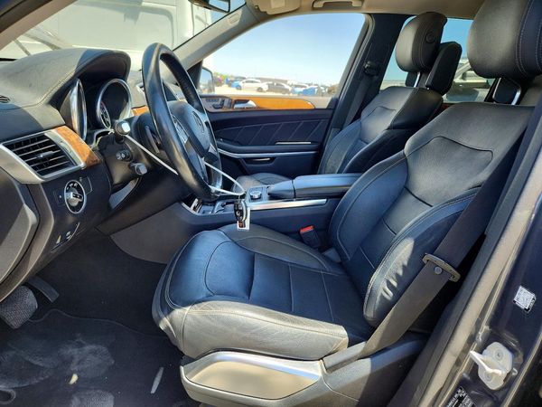 2015 MERCEDES-BENZ GL GL550 4MATIC