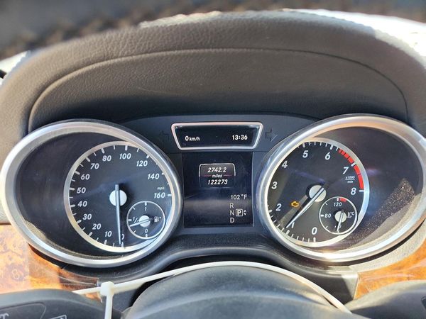 2015 MERCEDES-BENZ GL GL550 4MATIC