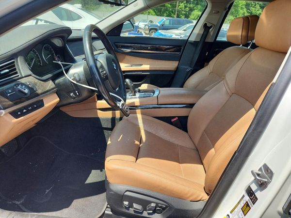 2013 BMW 740