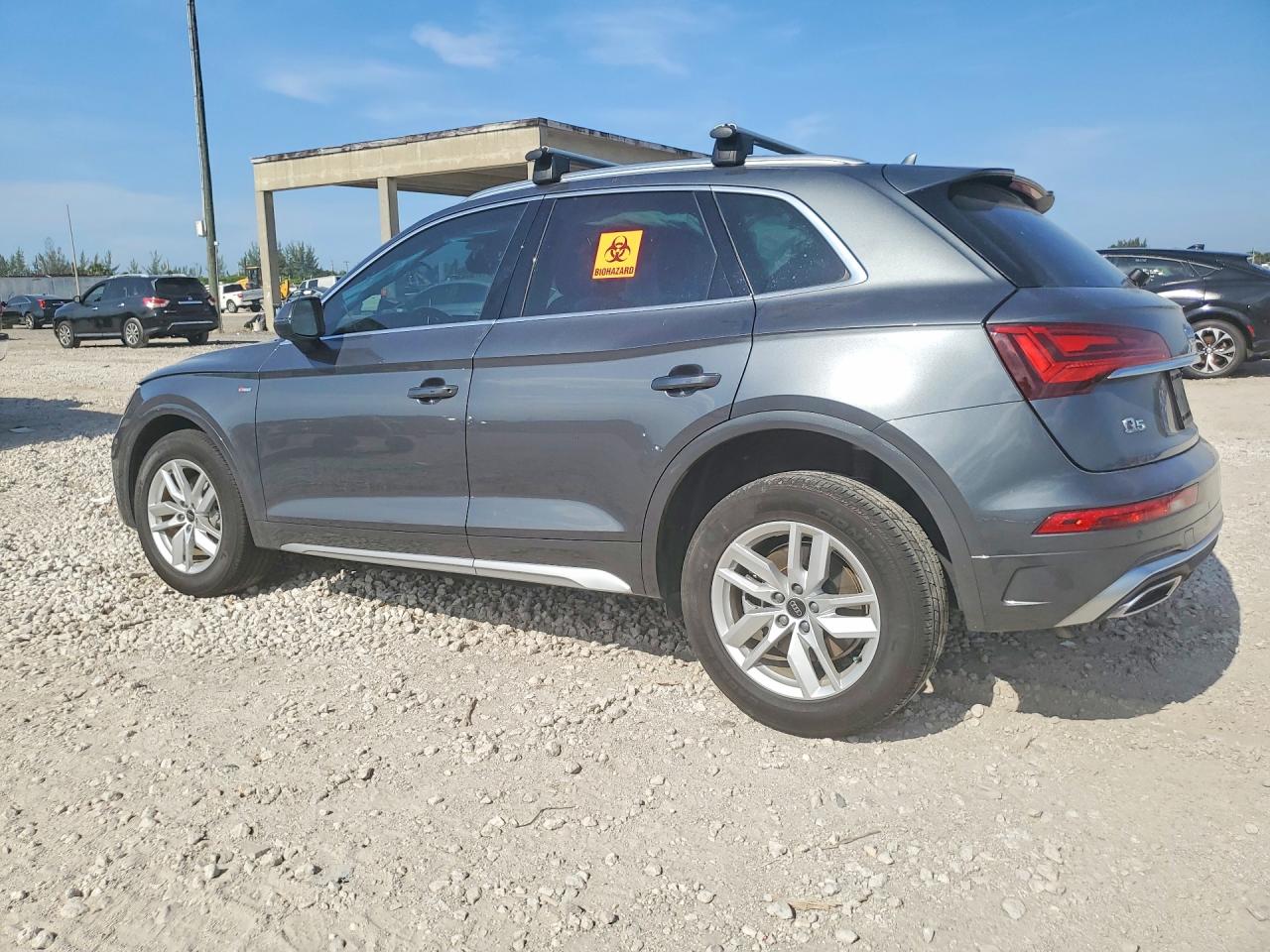2024 AUDI Q5 S Line quattro Premium