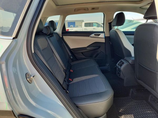 2025 VOLKSWAGEN TAOS