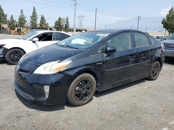 2013 TOYOTA PRIUS