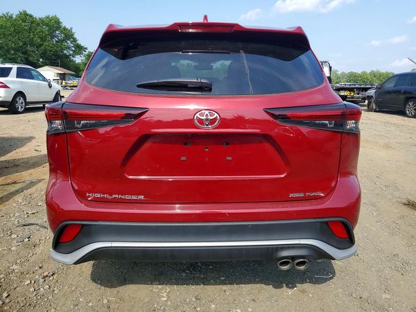 2024 TOYOTA HIGHLANDER