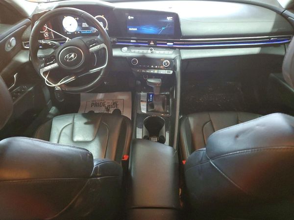 2022 HYUNDAI ELANTRA