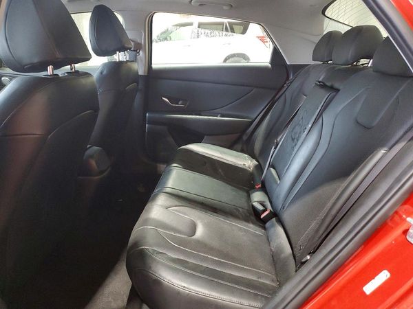 2022 HYUNDAI ELANTRA
