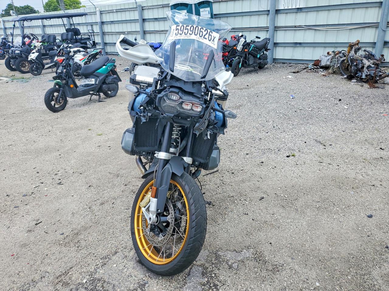 2023 BMW R 1250 Adventure