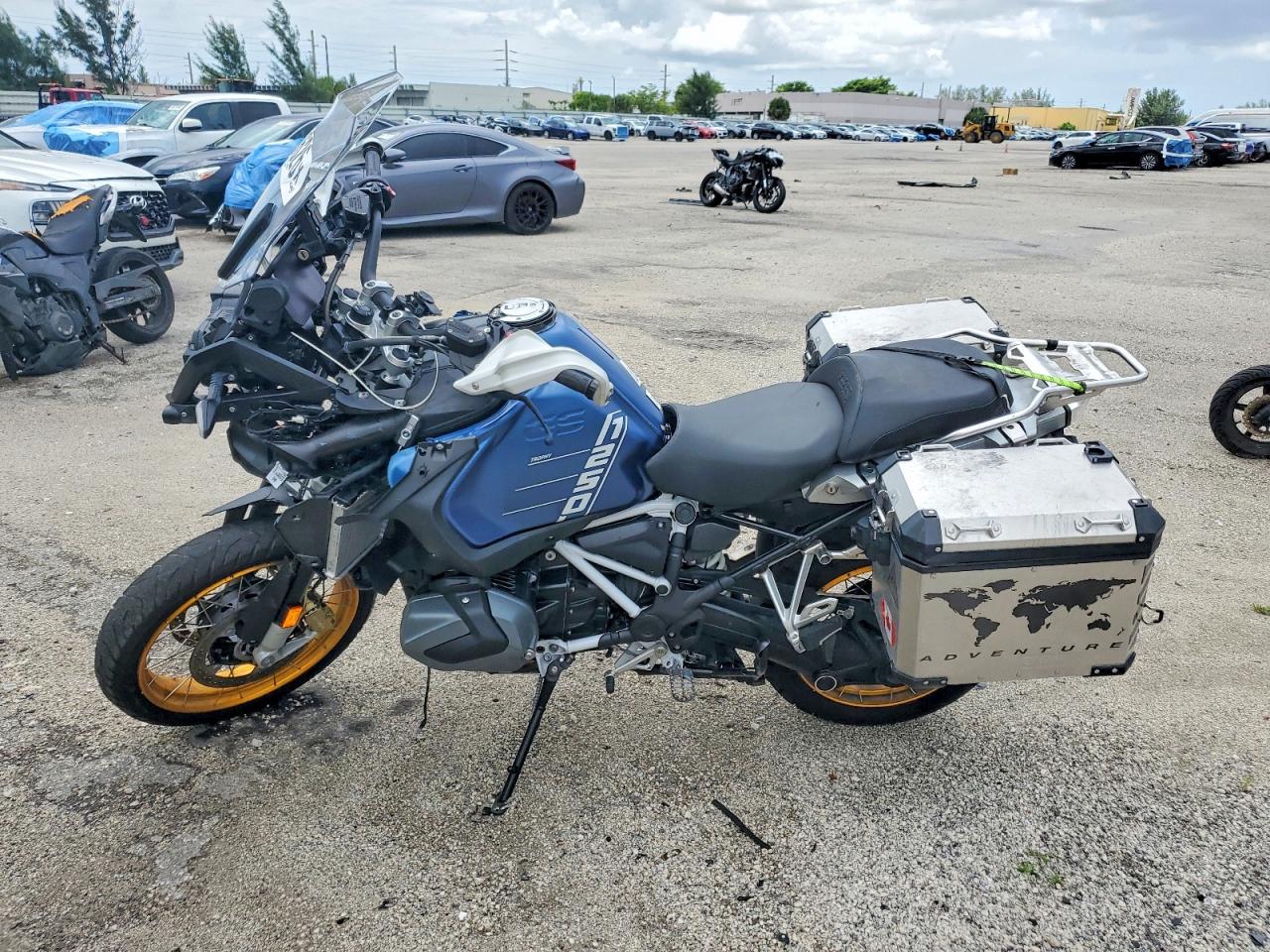 2023 BMW R 1250 Adventure