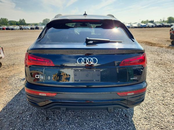 2021 AUDI Q5 quattro Premium