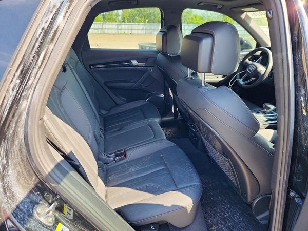 2021 AUDI Q5 quattro Premium