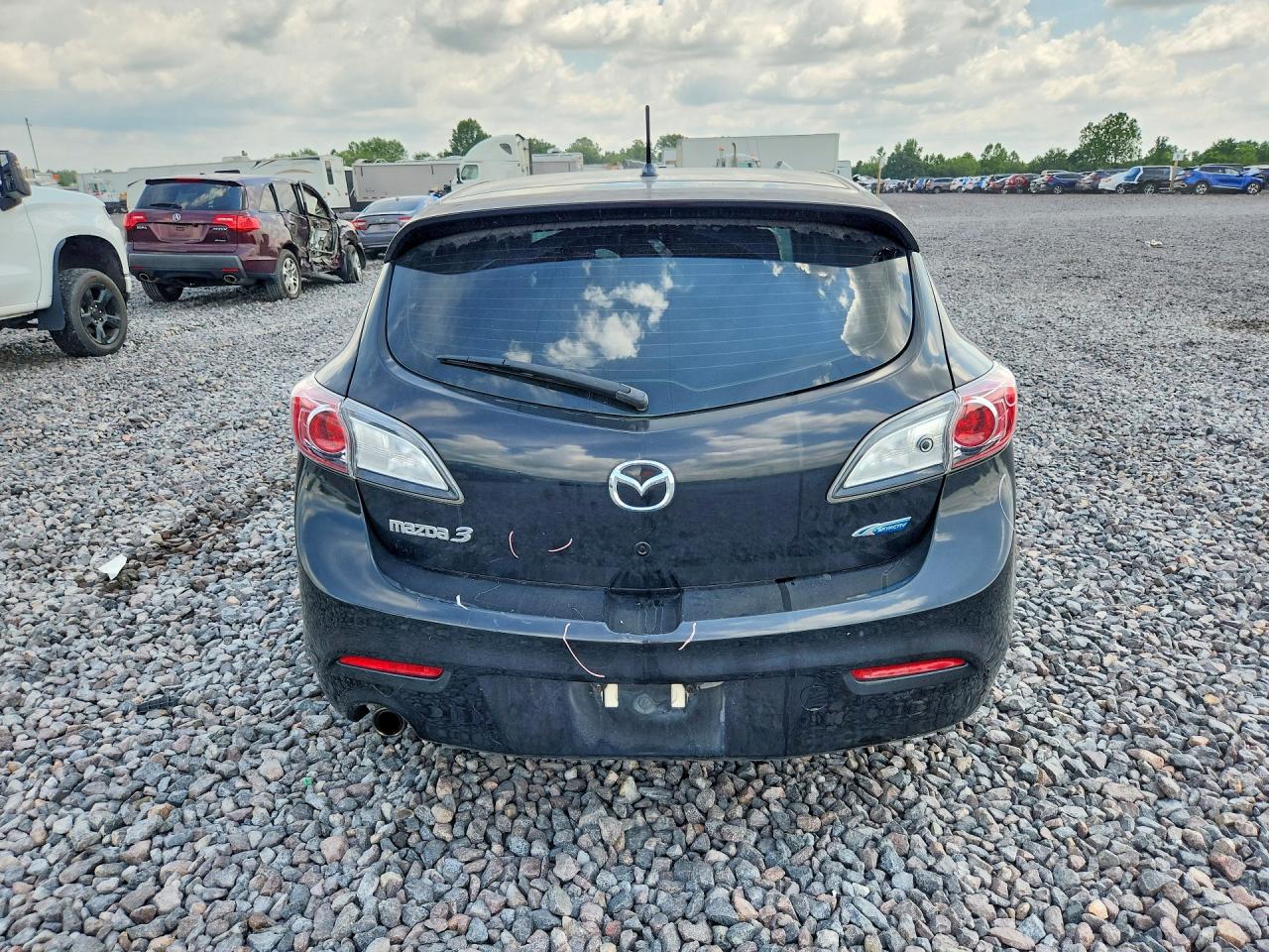 2013 MAZDA 3 Touring/GS