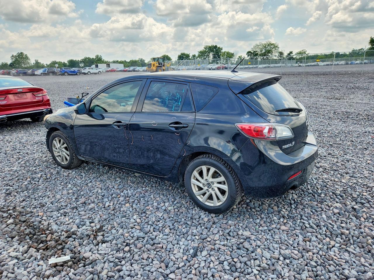 2013 MAZDA 3 Touring/GS